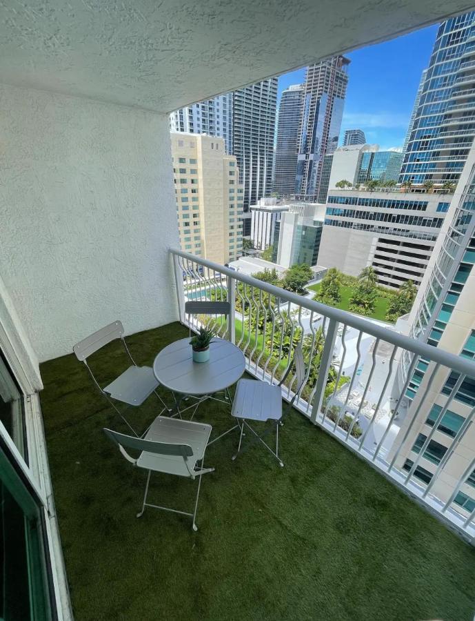 Studios In Brickell With Pool, Gym, Free Parking And Game Room Маями Екстериор снимка