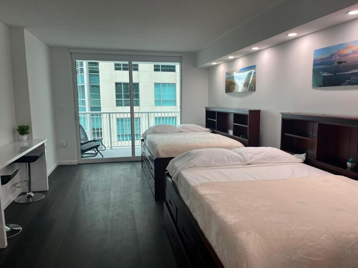 Studios In Brickell With Pool, Gym, Free Parking And Game Room Маями Екстериор снимка